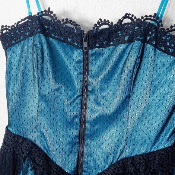 Betsey Johnson Party Dress Lace Detail Size 12 Y2K Partycore Satin - Picture 3 of 9